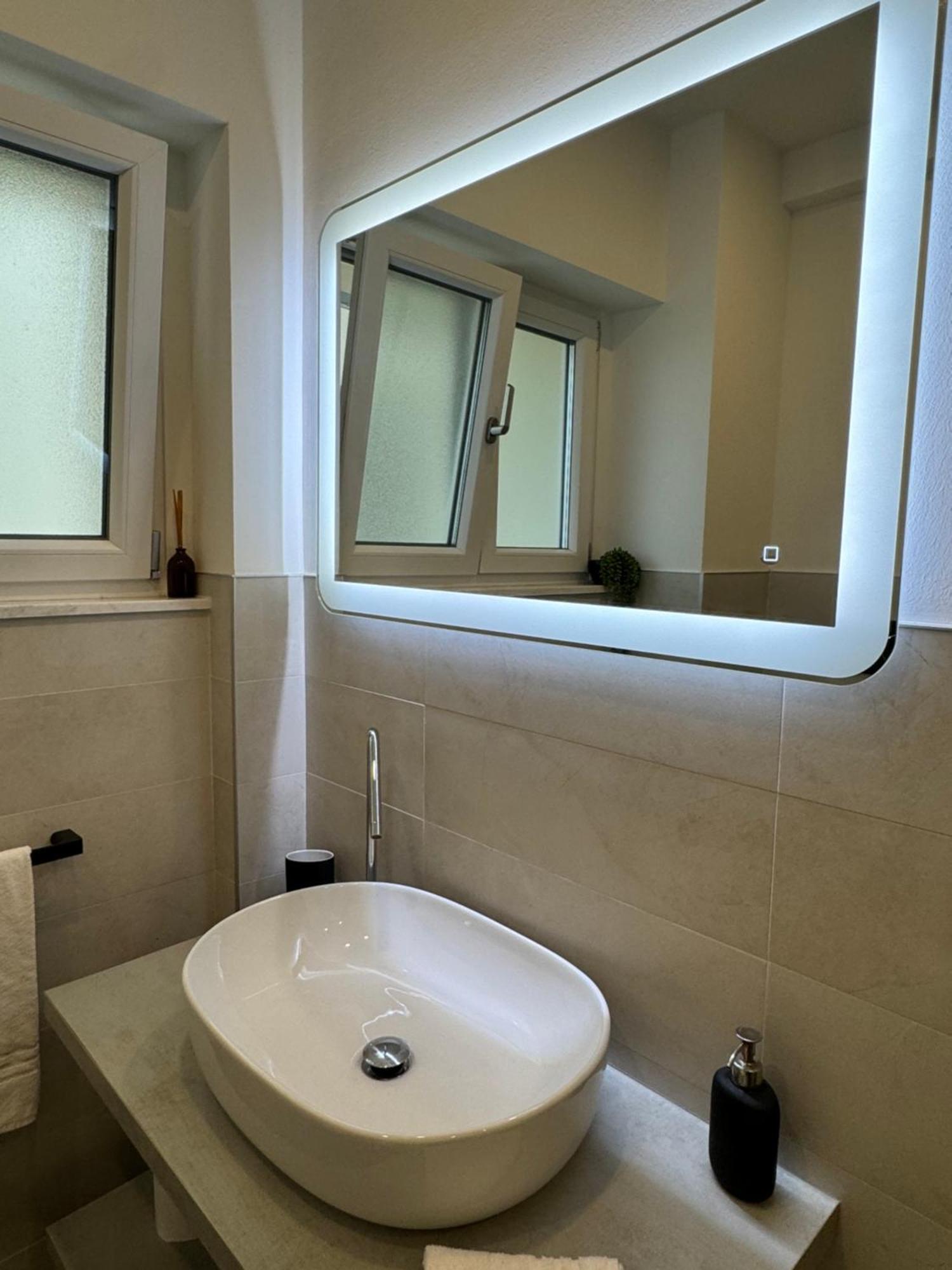 Maison Floran Appartamento In Centro A ตรีเอสเต ภายนอก รูปภาพ